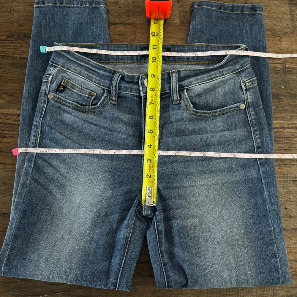 EUC Stitch Fix Judy Blue Adeline Mid Rise Girlfriend Relaxed Fit Jeans - Picture 13 of 14